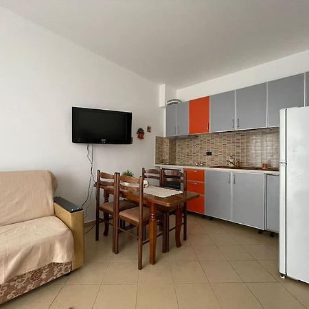Sea View Apartment In Vlorë Exterior foto